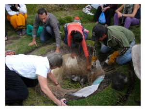Intercultural Learning Community helping with Pachamanca.